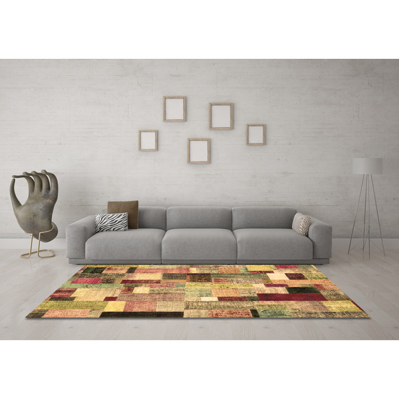 Performance Patchwork Indoor Rug, Round 8'