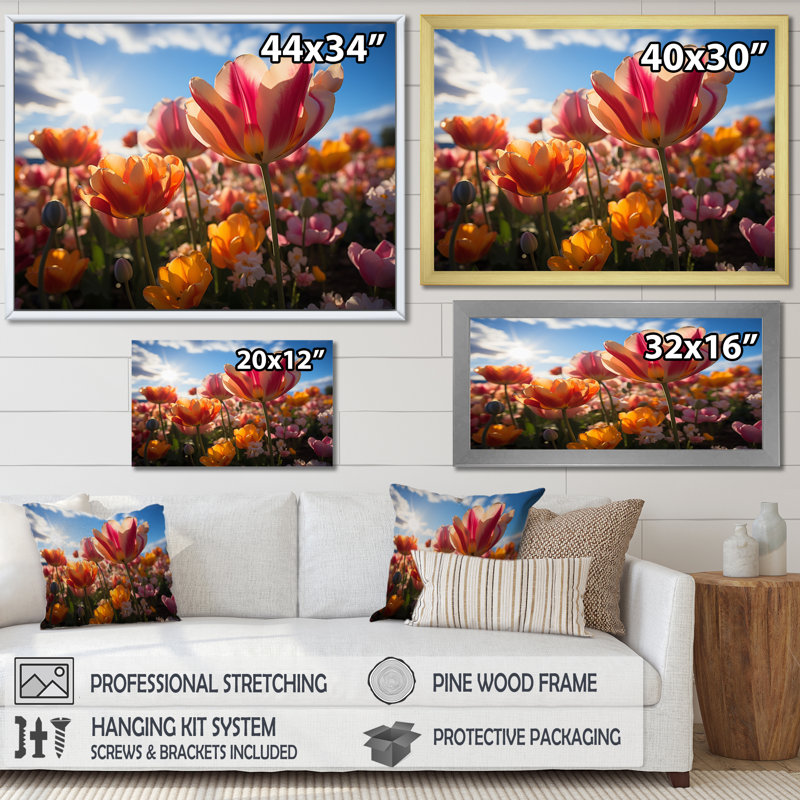 «Danemark Multicolor Tulip Fields III», reproduction sur toile, Cadre flottant doré, H 24 po x l 32 po x P 1 po