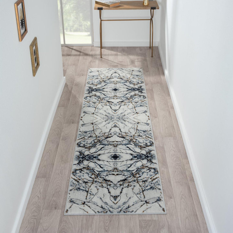 Giesey Indoor Rug, Runner 2' x 7'