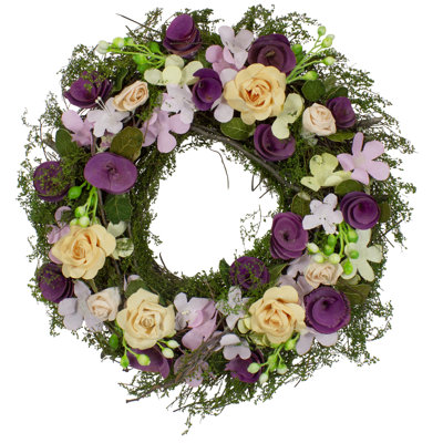 Couronne florale artificielle mauve et verte avec baies et brindilles 14 po