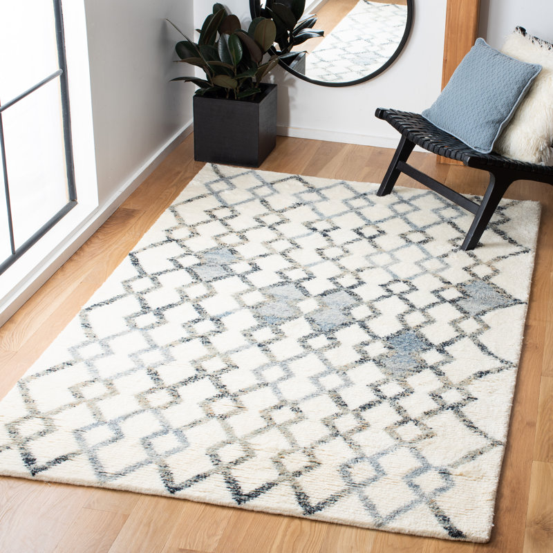 Gladney Hand Knotted Wool/Cotton Southwestern Rug in Ivory, Rectangle 8' x 10'