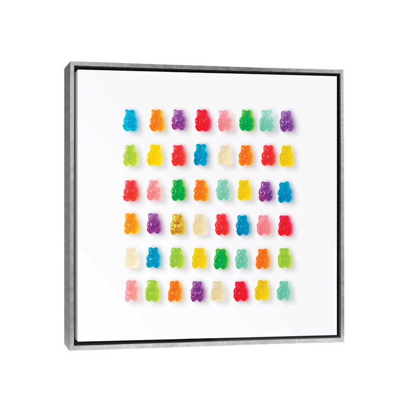 Reproduction de photo « Rainbow Bears » par Erin Summer, Pas de tapis, Toile avec cadre argenté, H 18 po x l 18 po x P 1,5 po