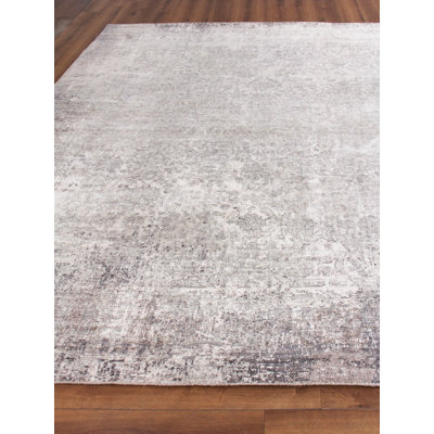 Fine Pure Silk Hand-Knotted Silver/Ivory Area Rug
