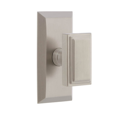 Grandeur Fifth Avenue Short Plate Single Dummy with Carré Door Knob