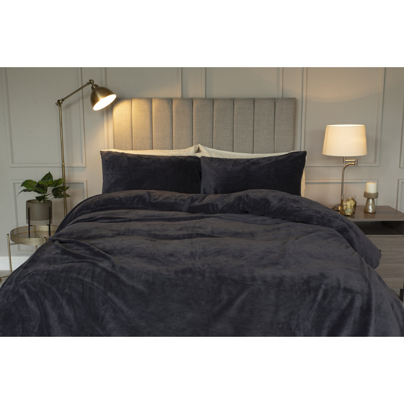 Polyester Solid Colour Duvet Cover Set with Pillowcases Included, Silver, Kingsize - 2 Standard Pillowcases
