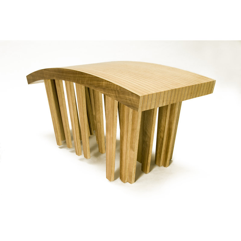 Pirwi Bench