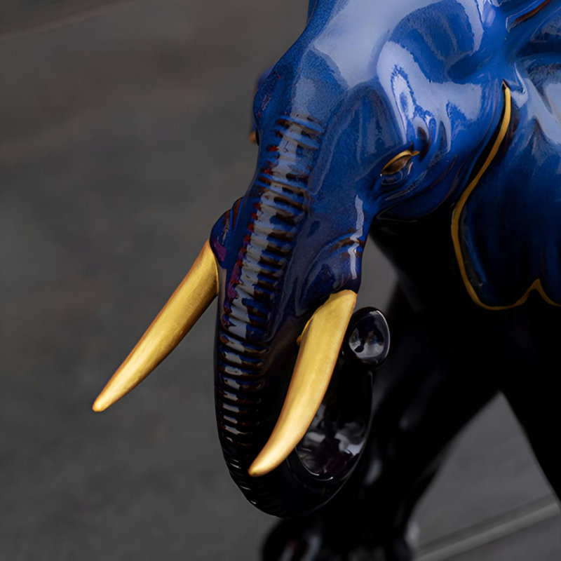 Statue d'éléphant en céramique - élégance intemporelle pour les espaces modernes