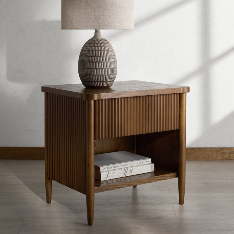 Shelbie 1 Drawer Reeded Nightstand, Medium Oak