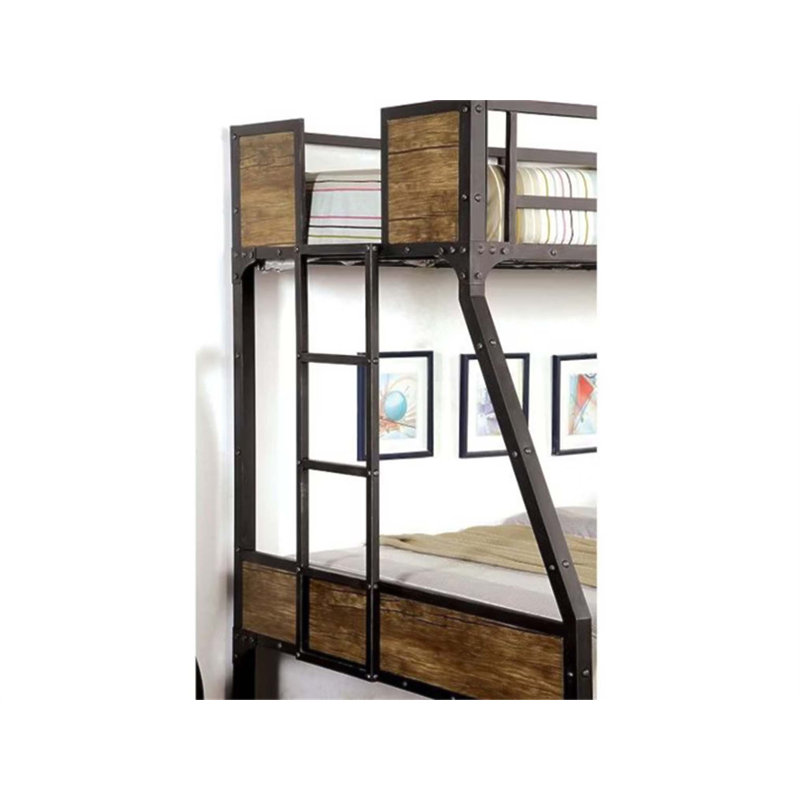 Lit superposé en métal de style industriel avec panneaux en bois, échelle attachée et garniture cloutée pour les chambres à coucher modernes