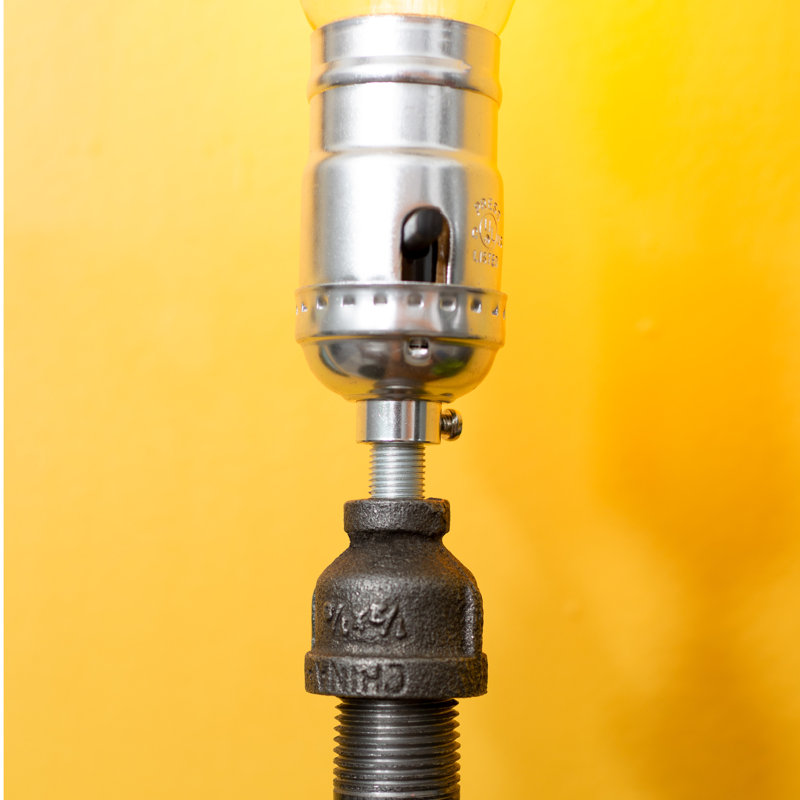 Othinkar Metal Table Lamp