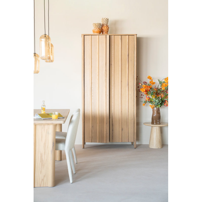 Jake Cabinet, Natural