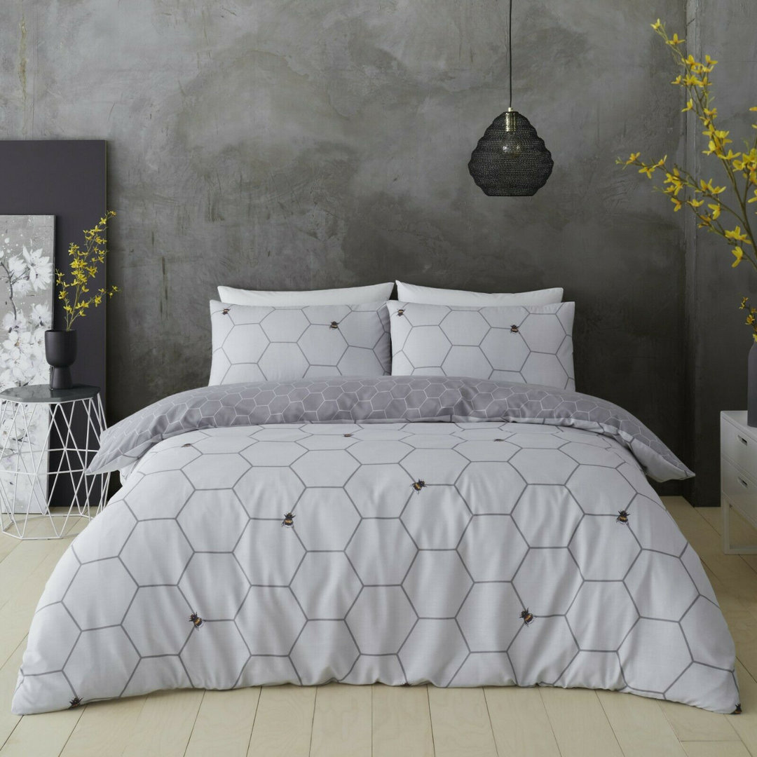 Geometric Shapes Duvet Cover Set with Pillowcases Included
