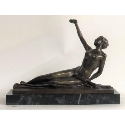 Sculpture l'oiseau à la main