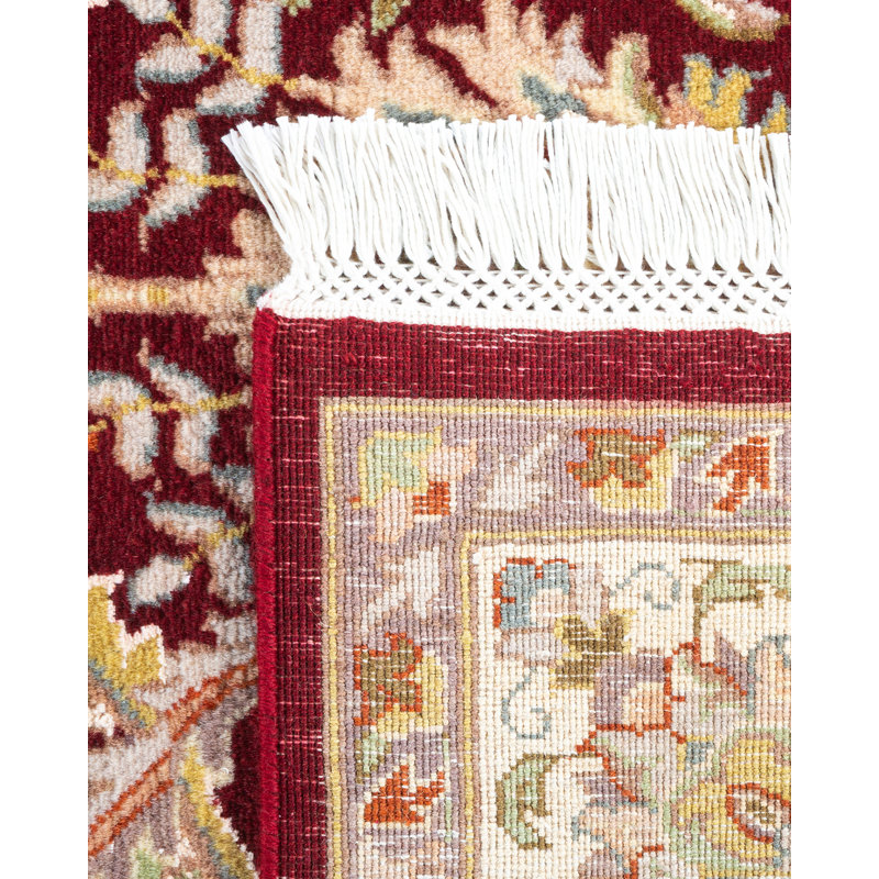 Classic One-of-a-Kind 4'8" X 7'7" Hand Knotted Area Rug