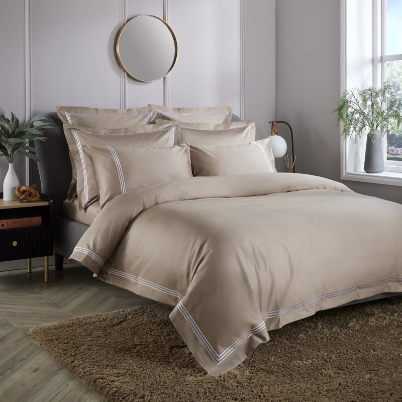 800 Thread Count Triple Row Embroidered Sateen Duvet Cover, Kingsize Duvet Cover, Brown/White
