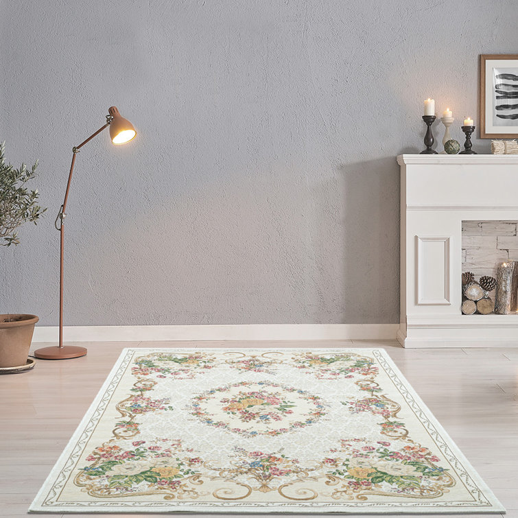 Noeline Floral Machine Woven Area Rug