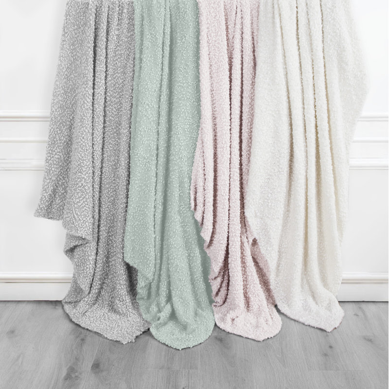 White Knitted Pebble Creek Super Soft Throw Blanket