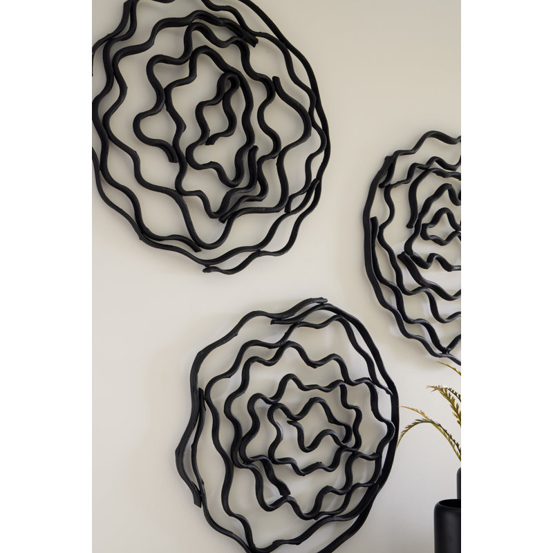 31" Vine Wall Décor