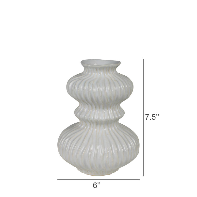 Vase ondulé, céramique - petit, H 7,5 po x l 6 po x P 6 po