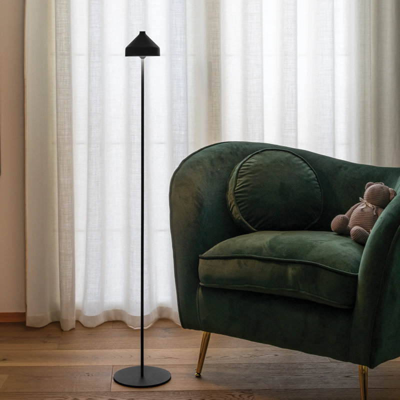 Amelie Pro Floor Lamp, Black