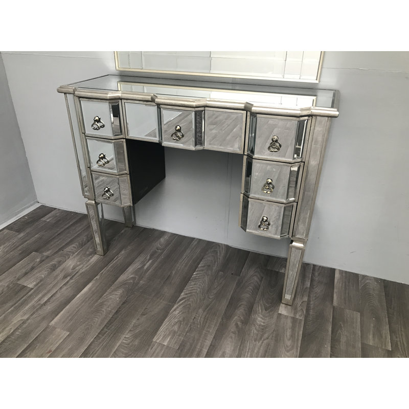 Adalynn Dressing Table
