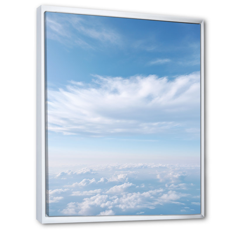 «White Sky Pure Elegance V», reproductions d'art mural paysage et nature, H 40 po x l 30 po x P 1,5 po, Cadre flottant blanc