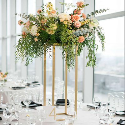 Baumgarten Iron Flower Stand