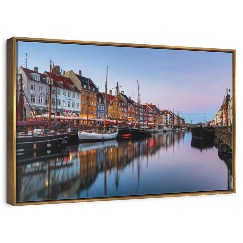 Nyhavn New Harbor, Cadre flottant doré, 13 po x 9 po