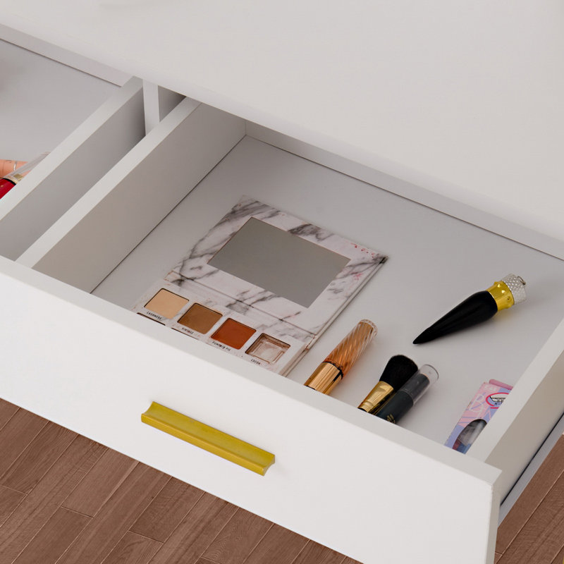 Radner Vanity