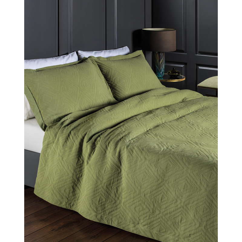 Camaron Cotton No Pattern Bedspread, King Bedspread