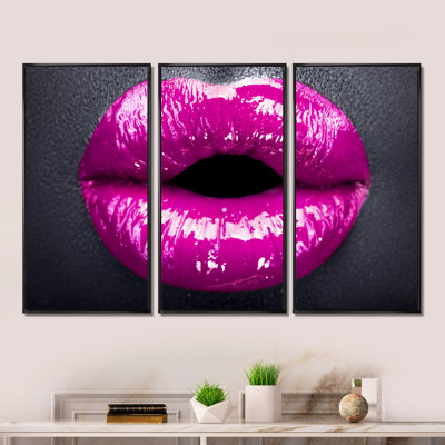 Mauve maquillage pour les lèvres - ensemble d'art mural en toile encadrée sensuel de 3