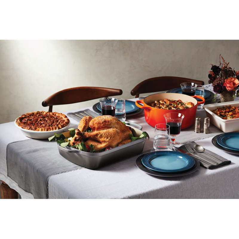 Le Creuset Signature Enameled Cast Iron Roaster, 5.25 qt., Oyster