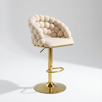 Paire de tabourets de bar réglables en velours moderne avec une conception unique de dossier en chaîne à bulles et des pieds en métal doré pour les îlots de cuisine et les bars à domicile