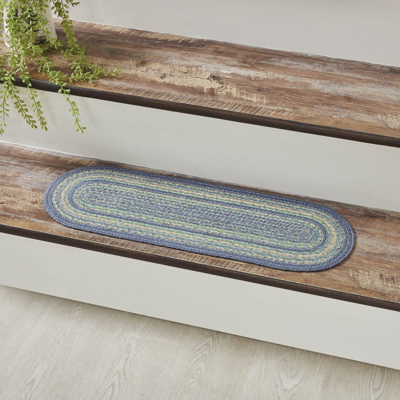Andreja Non-Slip Stair Tread, Oval 8.5" x 2'3''