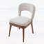 Ensemble de 2 chaises de salle à manger de style moderne du milieu du siècle, structure en bois d'hévéa au fini noyer, assises creuses revêtues de tissu beige pour la salle à manger ou la cuisine