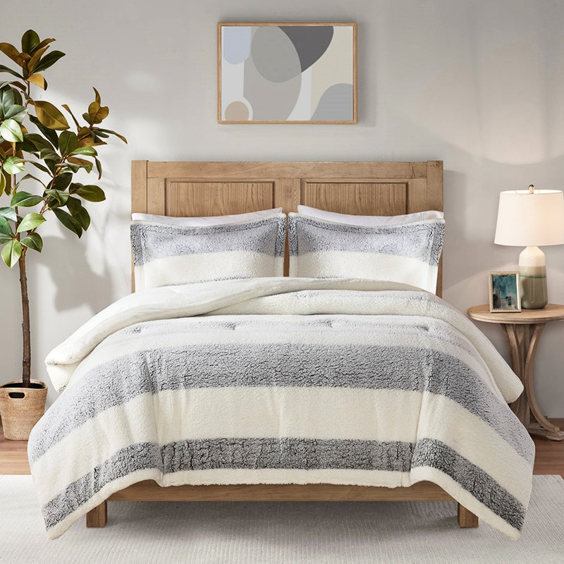 Modern King/ King Bedding Comforter , 100% , Color-Changing Feature, Striped, Machine Washable For Midweight In Cold Seasons, Style Color Shifts With