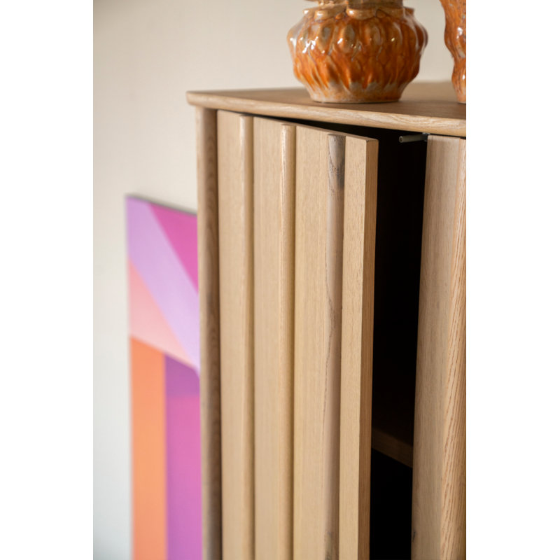 Jake Cabinet, Natural