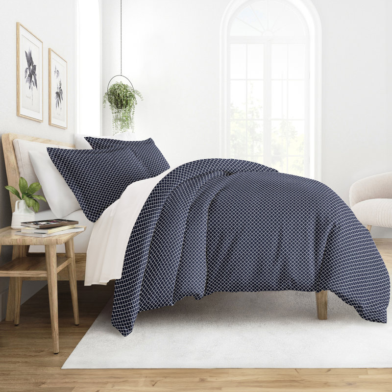Becky Cameron™ Traditional Geometric Shapes Duvet Cover, Navy/White, Twin Duvet + 1 Pillow Sham