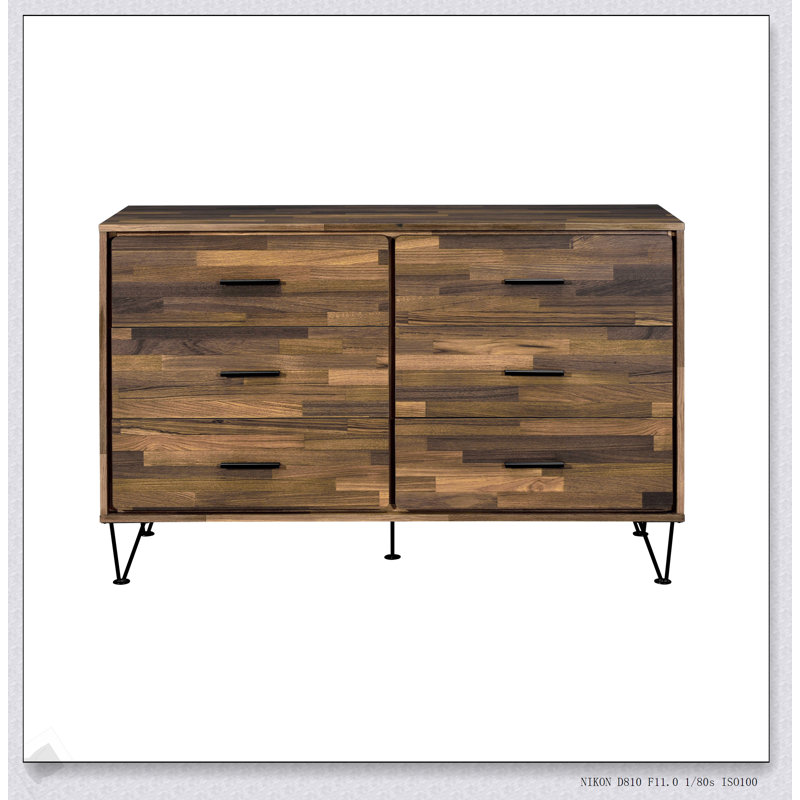 Commode à 6 tiroirs en noyer avec construction durable et beaucoup de rangement pour les chambres modernes et classiques