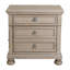 Table de chevet transitionnelle avec tiroir caché et finition en placage de bouleau brossé, parfaite pour les chambres à coucher modernes et traditionnelles-610701012