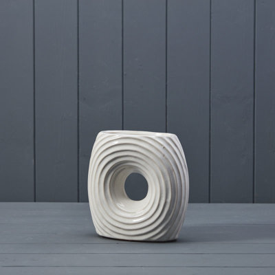 Ceramic Vase (17.5cm) T(ext)11.5 x 6.5 x B14 x 6.5 x H17.5cm