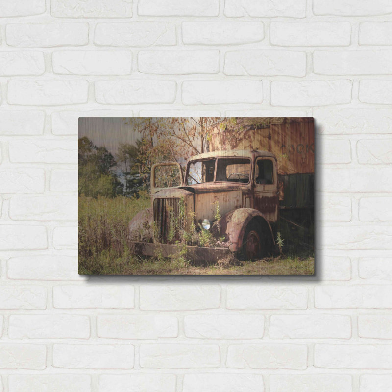 «Old Yellow Truck» par Lori Deiter, «Old Yellow Truck» par Lori Deiter