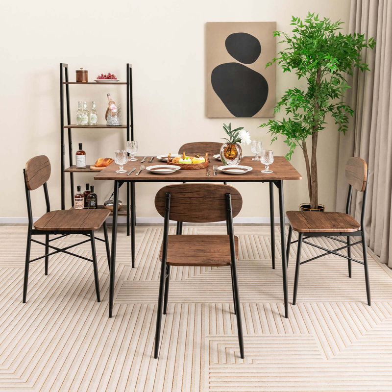 Wiljo 4 - Person Four Leg Dining Set
