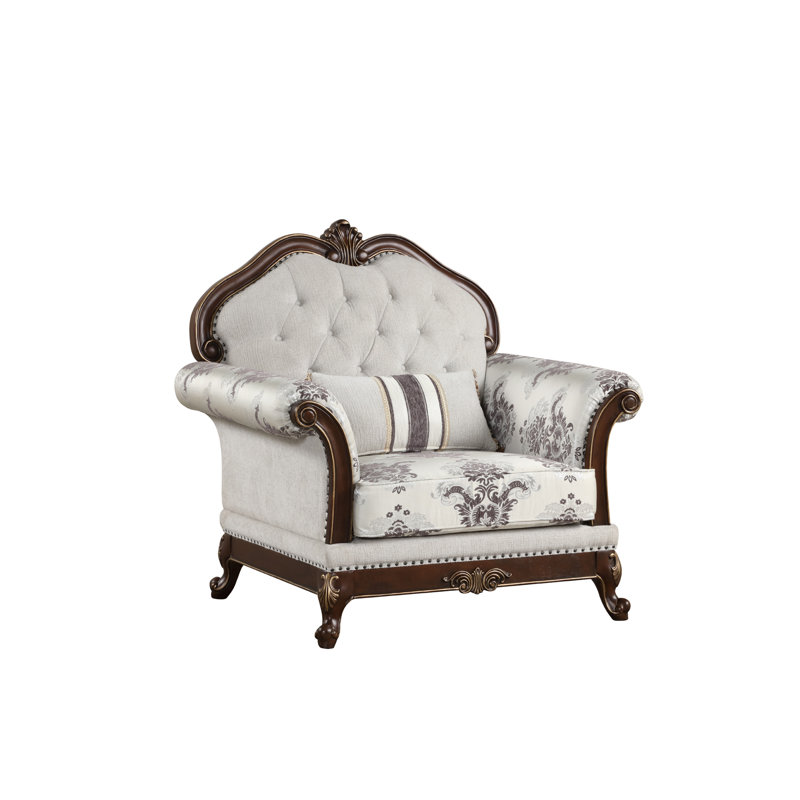 Chaise capitonnée de style traditionnel