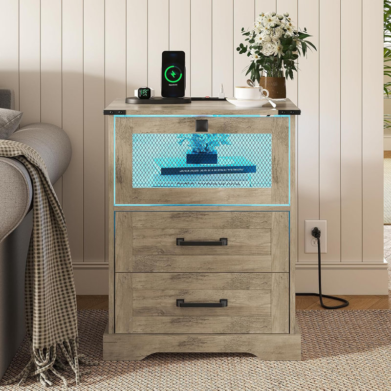 Ariss 17.7'' W Nightstand, Black