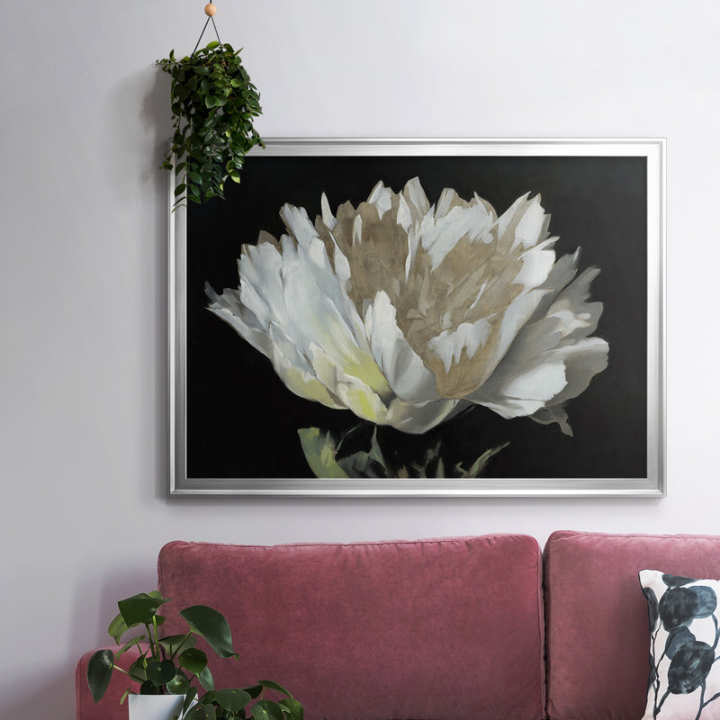 Pivoine blanche encadrée sur toile, Argent, H 14 po x l 20 po x P 1,5 po