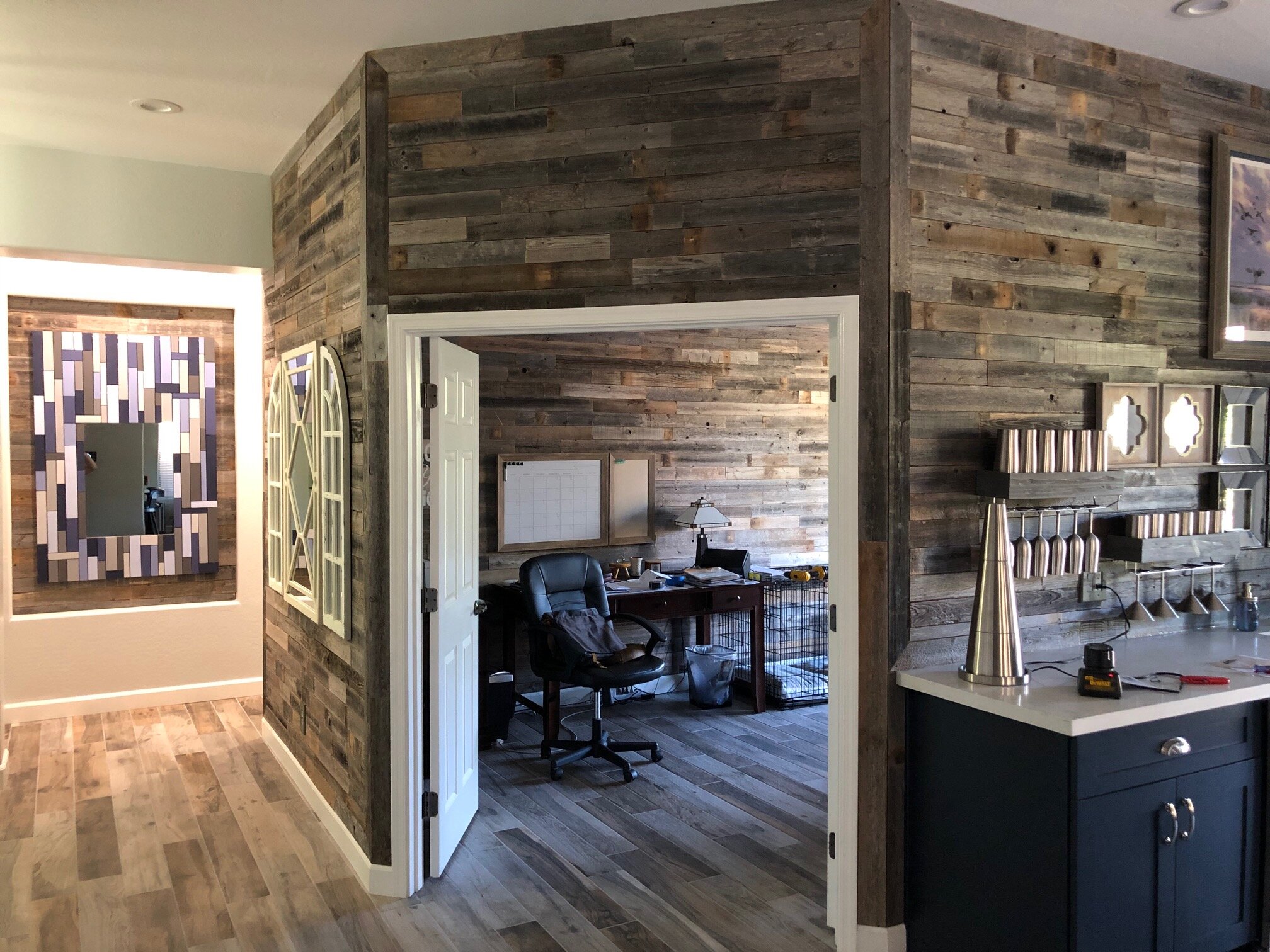 35 X 48 Reclaimed Peel And Stick Solid Wood Wall Paneling In Gray 