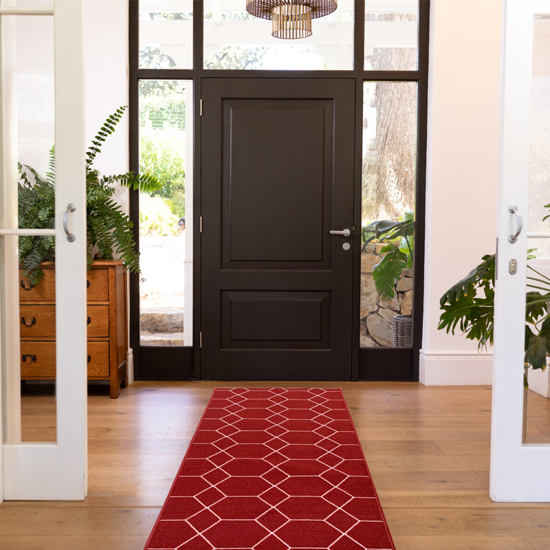 Tapis rouge à motif géométrique Devoe, Tapis de couloir 2 pi 2 po x 46 pi