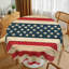 Nappe en bois avec nappe drapeau américain