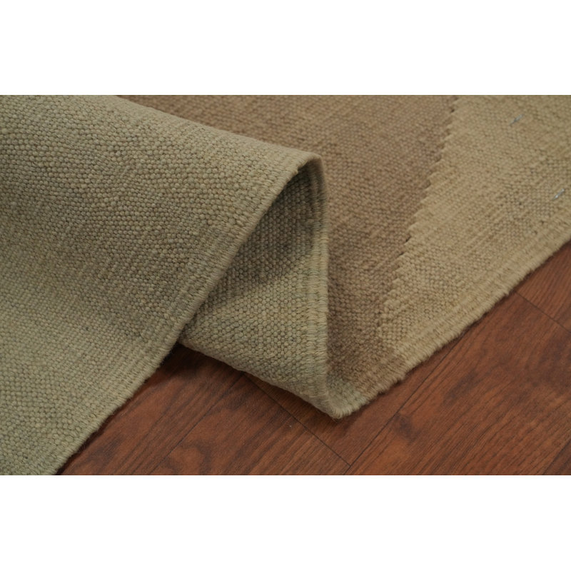 Subtle Diamond Design Rug 8x10 with Soft Earthy Tones